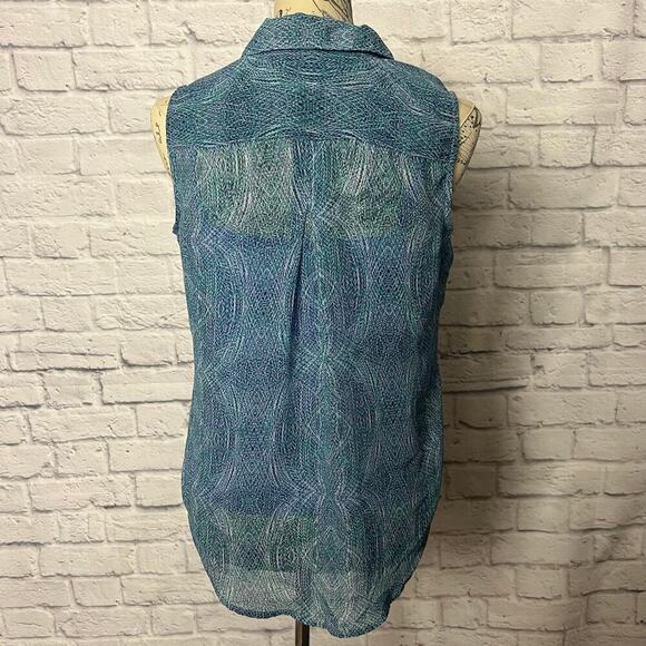 Liz Claiborne Tank Blouse with Attached Cami - Picture 4 of 7